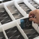 Reverse Sort (Z-A): Urutkan Daftar dari Belakang ke Depan.